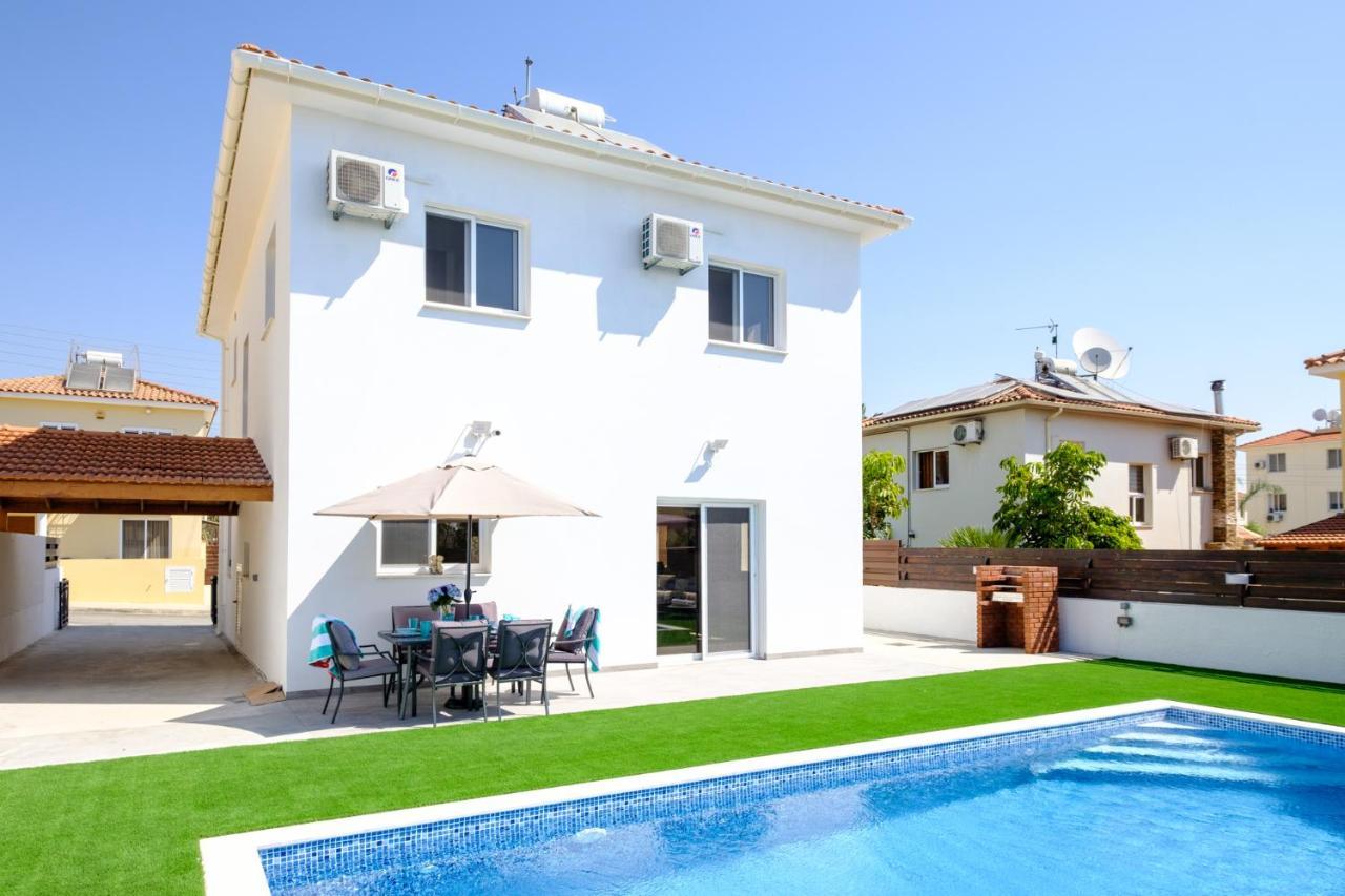 Voroklini Villa With Pool Larnaka Exterior foto